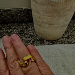UNO de 50 Gold Ring